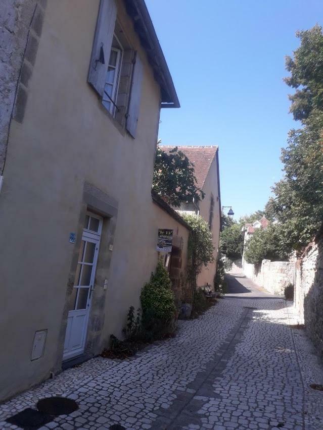 L'Atelier Du Chapeau Rouge Apartment Souvigny Екстериор снимка