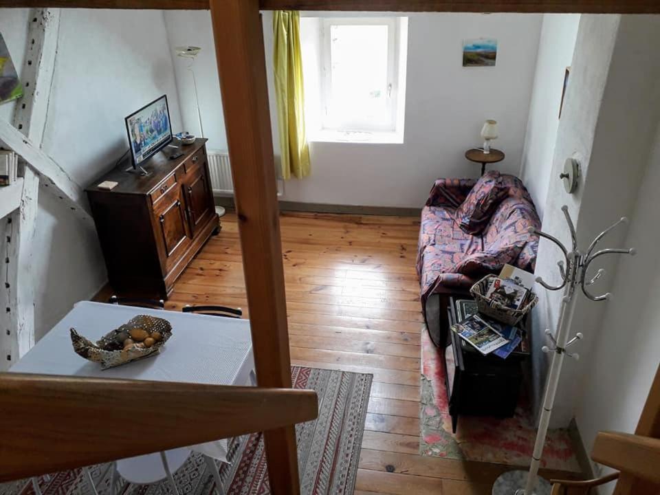 L'Atelier Du Chapeau Rouge Apartment Souvigny Екстериор снимка